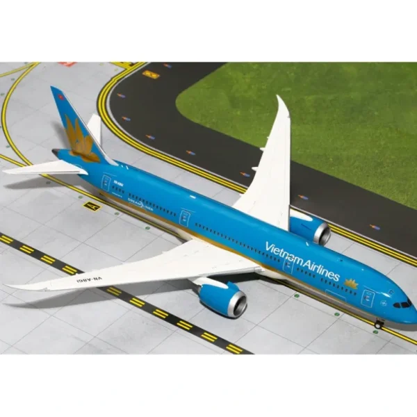 Gemini Jets G2HVN532 1:200 Vietnam Airlines Boeing 787-9 VN-A861 - Miniature Marvels: Airplane Models & Painted Dice* Airplane Model