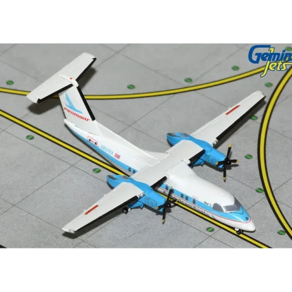 Gemini Jets GJAAL1614 1:400 American Eagle/Piedmont Dash 8 Q100 - Miniature Marvels: Airplane Models & Painted Dice* Airplane Model
