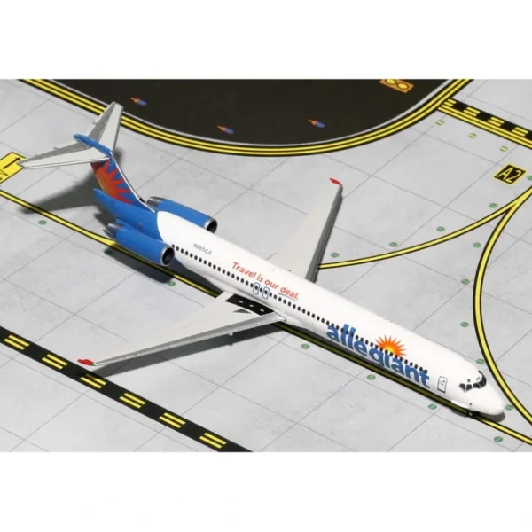 Gemini Jets GJAAY1457 1:400 Allegiant Air MD-80 - Miniature Marvels: Airplane Models & Painted Dice* Airplane Model