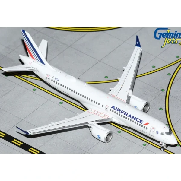 Gemini Jets GJAFR2041 1:400 Air France Airbus A220-300 F-HZUA - Miniature Marvels: Airplane Models & Painted Dice* Airplane Model