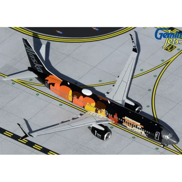 Gemini Jets GJASA2026 1:400 Alaska Boeing 737-900ER N492AS "Our Commitment" - Miniature Marvels: Airplane Models & Painted Dice* Airplane Model