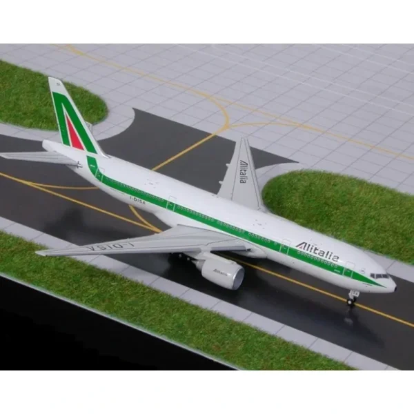 Gemini Jets GJAZA351 1:400 Alitalia Boeing 777-200 I-DISA - Miniature Marvels: Airplane Models & Painted Dice* Airplane Model