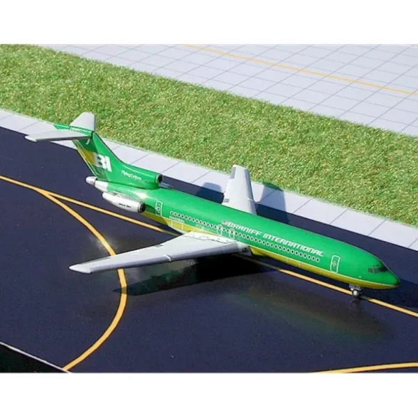 Gemini Jets GJBNF183 1:400 Braniff Boeing 727-200 - Miniature Marvels: Airplane Models & Painted Dice* Airplane Model