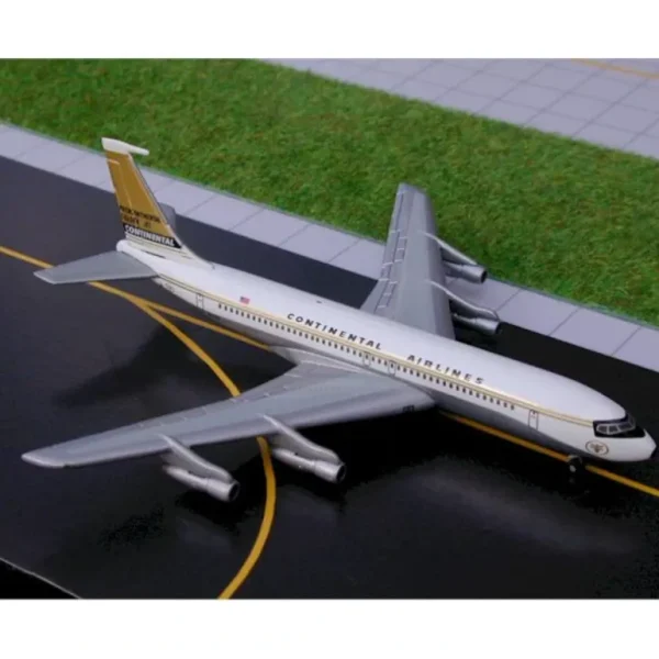 Gemini Jets GJCOA054 1:400 Continental Boeing 707-300 N17322 'GoldenJet' - Miniature Marvels: Airplane Models & Painted Dice* Airplane Model