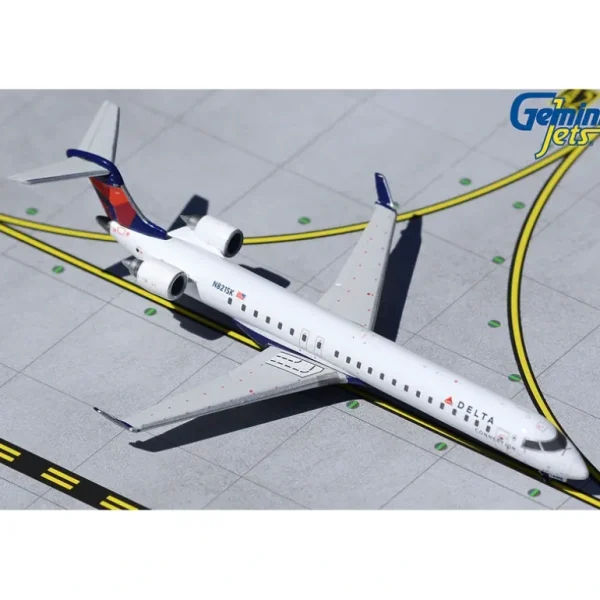 Gemini Jets GJDAL1965 1:400 Delta Bombardier CRJ-900ER - Miniature Marvels: Airplane Models & Painted Dice* Airplane Model