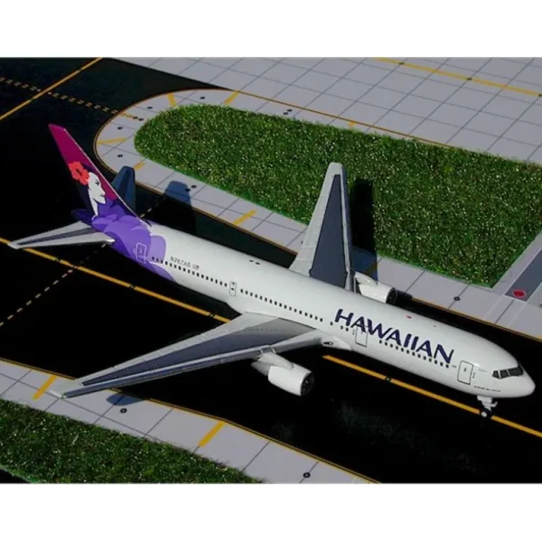 Gemini Jets GJHAL225 1:400 Hawaiian Airlines Boeing 767-300 N580HA - Miniature Marvels: Airplane Models & Painted Dice* Airplane Model