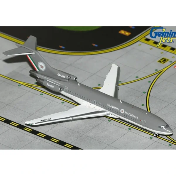 Gemini Jets GJPFM2133 1:400 Mexican Federal Police Guardia Nacional Boeing 727-200/Adv. XC-NPF/GN-402 - Miniature Marvels: Airplane Models & Painted Dice* Airplane Model