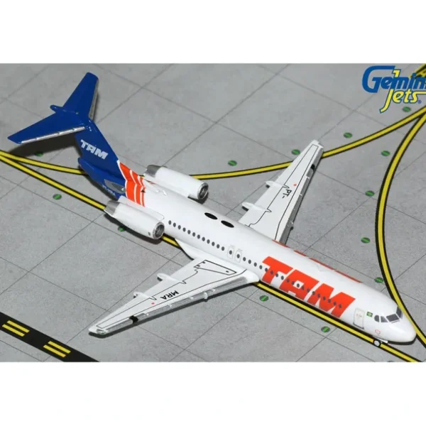 Gemini Jets GJTAM2062 1:400 TAM Linhas Aereas Fokker 100 - Miniature Marvels: Airplane Models & Painted Dice* Airplane Model