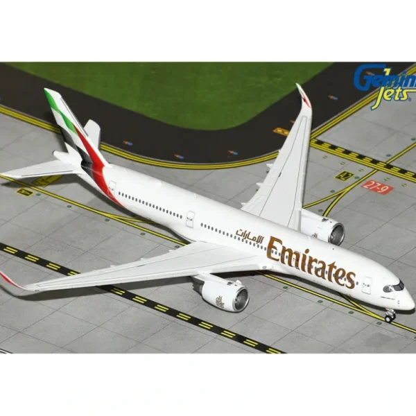 Gemini Jets GJUAE2241 1:400 Emirates Airbus A350-900 A6-EX - Miniature Marvels: Airplane Models & Painted Dice* Airplane Model