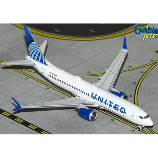 Gemini Jets GJUAL2225 1:400 United Airlines B737 MAX 8 N17265 - Miniature Marvels: Airplane Models & Painted Dice* Airplane Model