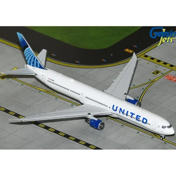 Gemini Jets GJUAL2152 1:400 United Airlines B767-400ER N76064 - Miniature Marvels: Airplane Models & Painted Dice* Airplane Model