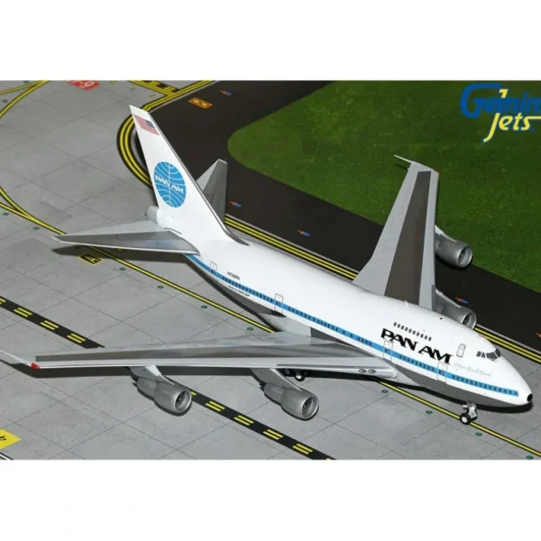 Gemini Jets G2PAA1157 1:200 Pan American World Airways Boeing 747SP N539PA - Miniature Marvels: Airplane Models & Painted Dice* Airplane Model