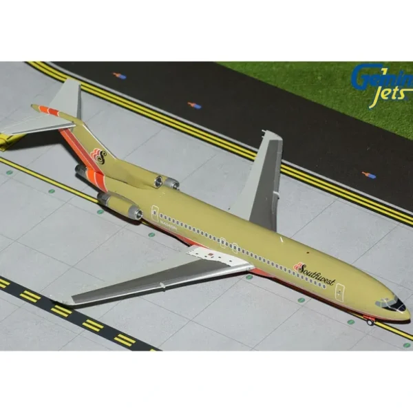 Gemini Jets G2SWA1185 1:200 Southwest Airlines Boeing 727-200 - Miniature Marvels: Airplane Models & Painted Dice* Airplane Model