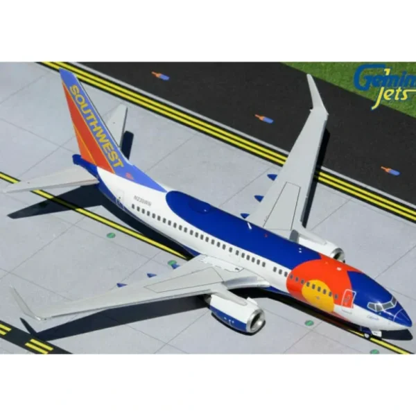 Gemini Jets G2SWA460 1:200 Southwest Airlines Boeing 737-700 Colorado One - Miniature Marvels: Airplane Models & Painted Dice* Airplane Model