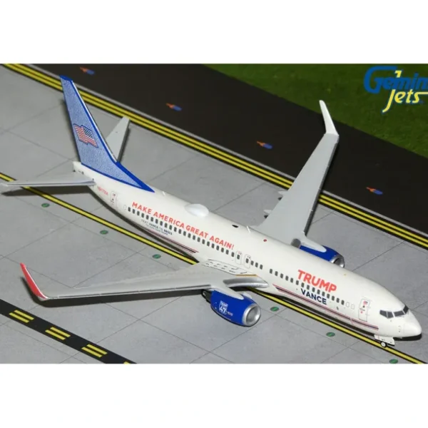 Gemini Jets G2TRU1372 1:200 Trump-Vance Campaign B737-800W N917XA - Miniature Marvels: Airplane Models & Painted Dice* Airplane Model