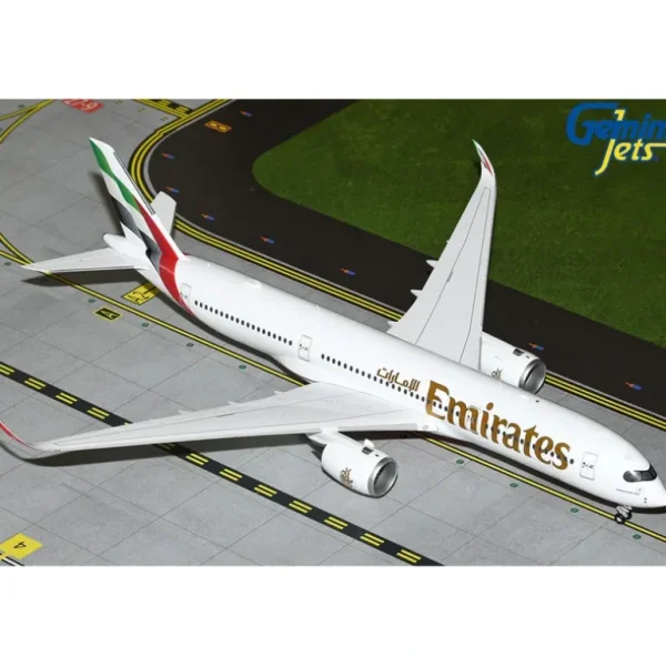Gemini Jets G2UAE1274 1:200 Emirates A350-900 A6-EXA - Miniature Marvels: Airplane Models & Painted Dice* Airplane Model