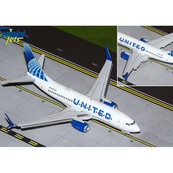 Gemini Jets G2UAL1014F 1:200 United Airlines Boeing 737-700 (Flaps Down) - Miniature Marvels: Airplane Models & Painted Dice* Airplane Model