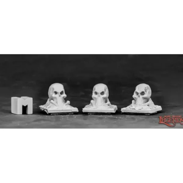 Online Graveyard Finials - Skull (3): Dark Heaven Legends RPR 03855 - Miniature Marvels: Airplane Models & Painted Dice Miniature