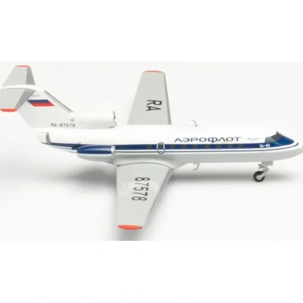 Herpa HE571456 1:200 Aeroflot Yakovlev YAK-40 RA-87578 - Miniature Marvels: Airplane Models & Painted Dice* Airplane Model
