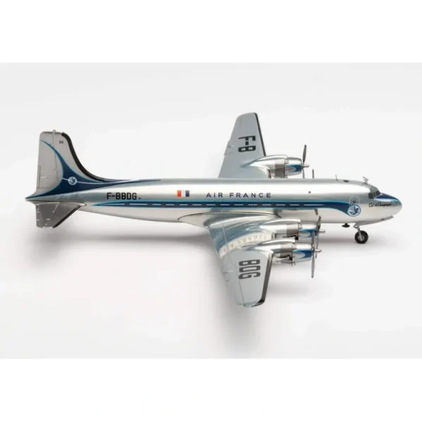 Herpa HE571104 1:200 Air France Douglas DC-4 - Miniature Marvels: Airplane Models & Painted Dice* Airplane Model