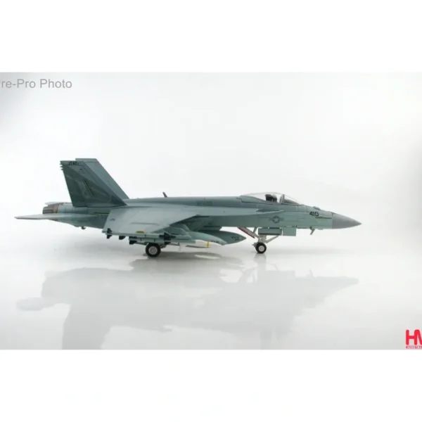 Hobby Master 1:72 F/A-18E HA5115 - Miniature Marvels: Airplane Models & Painted Dice* Airplane Model