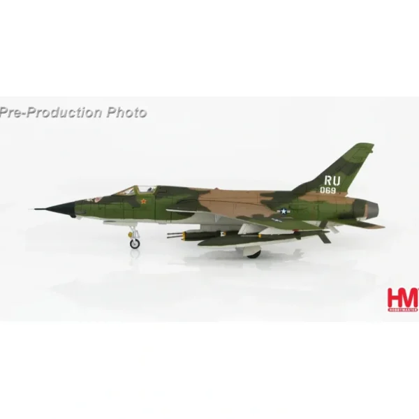Hobby Master HA2515 1:72 F-105D Thunderchief "Cherry Girl" 61-0069, Vietnam War, 1967 - Miniature Marvels: Airplane Models & Painted Dice* Airplane Model