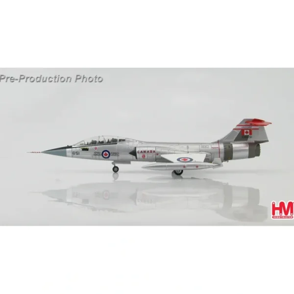 Hobby Master HA1060 1:72 Lockheed CF-104D Starfighter 104651, Canadian Armed Forces - Miniature Marvels: Airplane Models & Painted Dice* Airplane Model