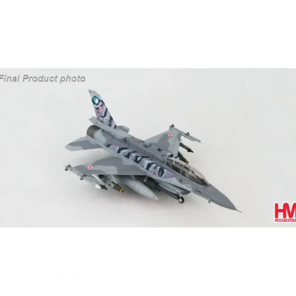 Hobby Master HA3835 1:72 Lockheed F-16D Polish Air Force - Miniature Marvels: Airplane Models & Painted Dice* Airplane Model