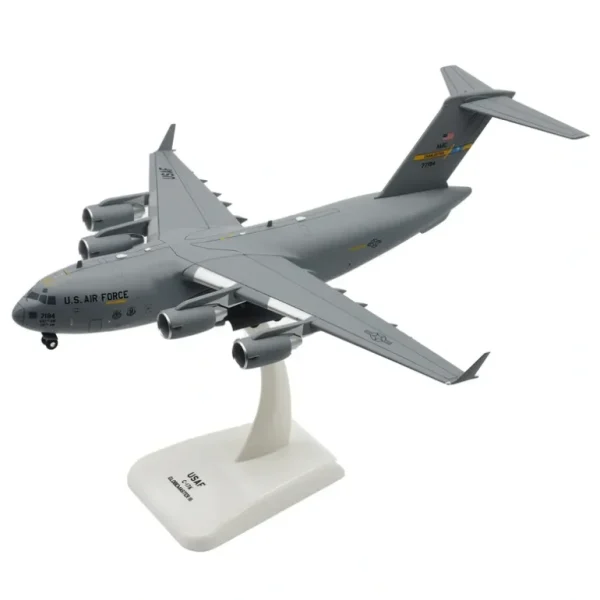 Hogan Wings 60647 1:200 USAF C-17 Globemaster III McGuire AFB 08-8199 - Miniature Marvels: Airplane Models & Painted Dice* Airplane Model