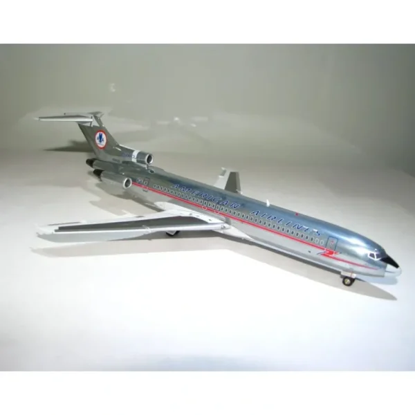 *Inflight IF722023 1:200 American Airlines Boeing 727-200 N6809 - Miniature Marvels: Airplane Models & Painted Dice* Airplane Model