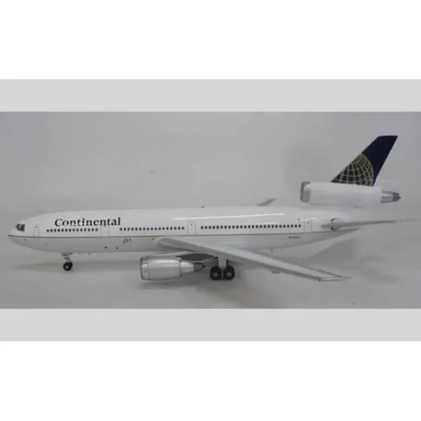 *Inflight IF103026 1:200 Continental Airlines DC-10-30 - Miniature Marvels: Airplane Models & Painted Dice* Airplane Model