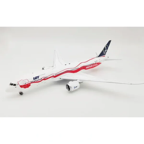 *Inflight IF7890718 1:200 LOT Boeing 787-9 SP-LSC - Miniature Marvels: Airplane Models & Painted Dice* Airplane Model