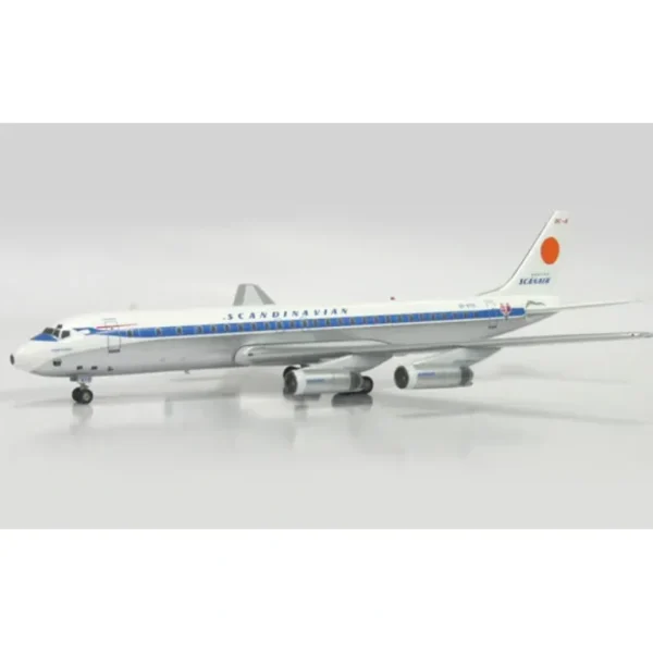 *Inflight IF80016 1:200 Scandinavian Air DC-8-62 - Miniature Marvels: Airplane Models & Painted Dice* Airplane Model