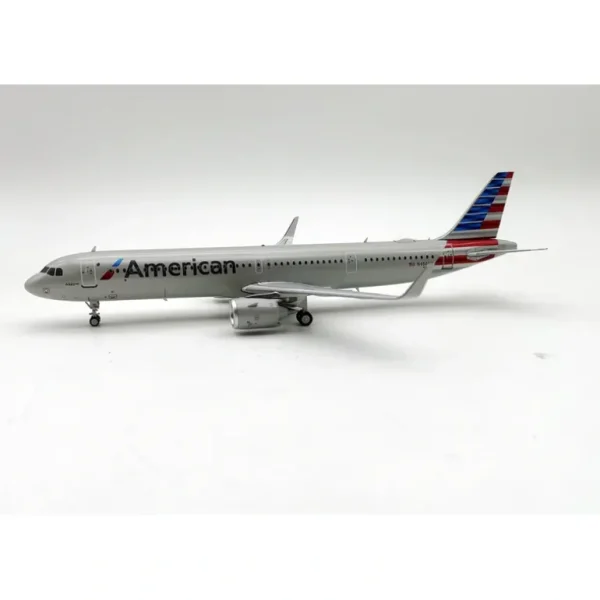 *Inflight IF321AA1222 1:200 American Airlines Airbus A321-200 - Miniature Marvels: Airplane Models & Painted Dice* Airplane Model