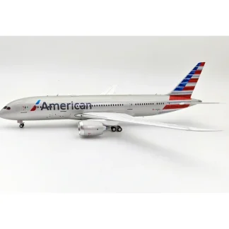 InFlight200 IF788AA1023 American Airlines Boeing 787-8 Dreamliner N880BJ - Miniature Marvels: Airplane Models & Painted Dice* Airplane Model
