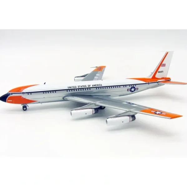 *Inflight IFAF1701001P 1:200 USAF VC-137B - Miniature Marvels: Airplane Models & Painted Dice* Airplane Model