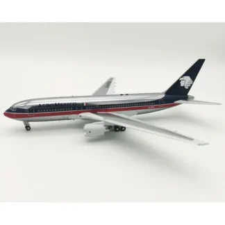 InFlight IF762AM0621P 1:200 Aeromexico Boeing 767-200 - Miniature Marvels: Airplane Models & Painted Dice* Airplane Model