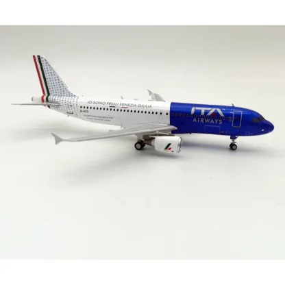 Inflight IF320AZ0523 1:200 ITA Airways Airbus A320 - Miniature Marvels: Airplane Models & Painted Dice* Airplane Model