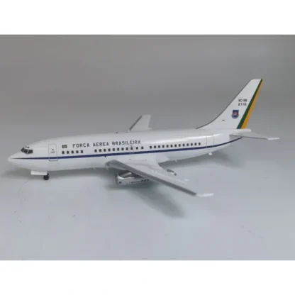 Inflight IF732BRS01 1:200 Brazil Air Force Boeing 737-200 - Miniature Marvels: Airplane Models & Painted Dice* Airplane Model