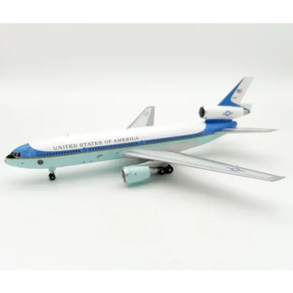 *InFlight IFDC10AF1 1:200 USAF Air Force One DC-10 - Miniature Marvels: Airplane Models & Painted Dice* Airplane Model