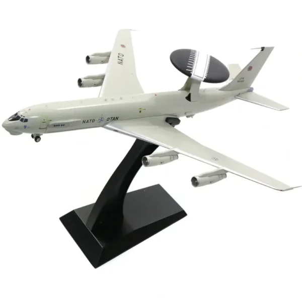 *Inflight IFE30417 1:200 NATO Boeing E-3A - Miniature Marvels: Airplane Models & Painted Dice* Airplane Model