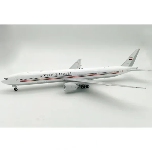 *InFlight IF773IAF1220 1:200 Indian Air Force 777-300ER K-7066 - Miniature Marvels: Airplane Models & Painted Dice* Airplane Model