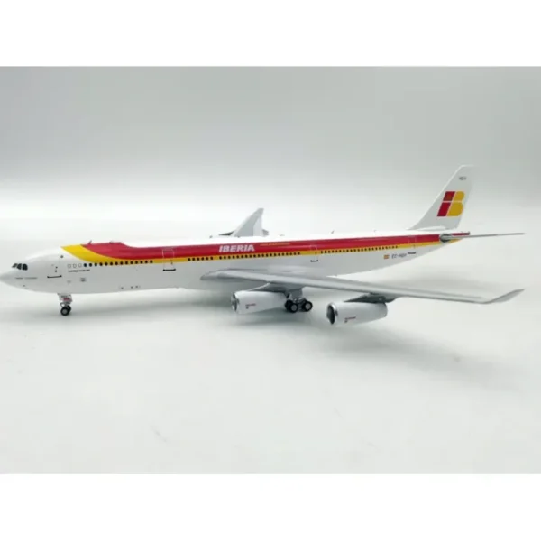 *Inflight IF343IB0422 1:200 Iberia Airbus A340-300 - Miniature Marvels: Airplane Models & Painted Dice* Airplane Model
