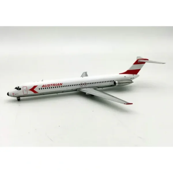 *InFlight IF951OE1221 1:200 Austrian Douglas DC-9-51 - Miniature Marvels: Airplane Models & Painted Dice* Airplane Model