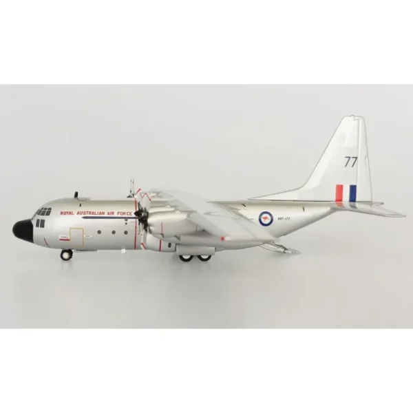 *Inflight IF1300115P 1:200 RAAF Lockheed Martin C-130E Hercules - Miniature Marvels: Airplane Models & Painted Dice* Airplane Model
