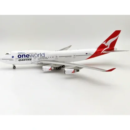 Inflight IF744QA0523 1:200 Qantas One World Boeing 747-400 - Miniature Marvels: Airplane Models & Painted Dice* Airplane Model