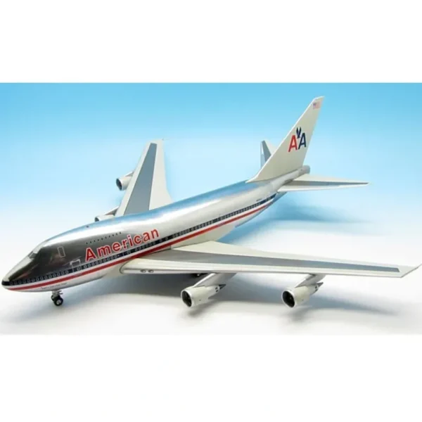 *Inflight IF747SP602P 1:200 American Airlines Boeing 747SP - Miniature Marvels: Airplane Models & Painted Dice* Airplane Model