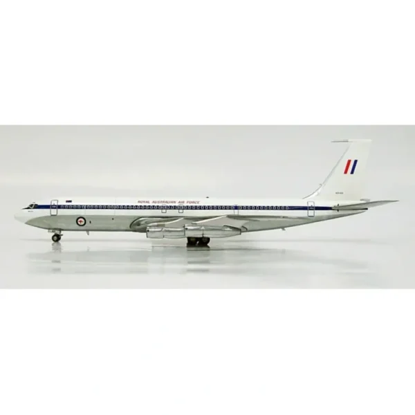*Inflight IFSQMOO1P 1:200 RAAF Boeing 707 - Miniature Marvels: Airplane Models & Painted Dice* Airplane Model