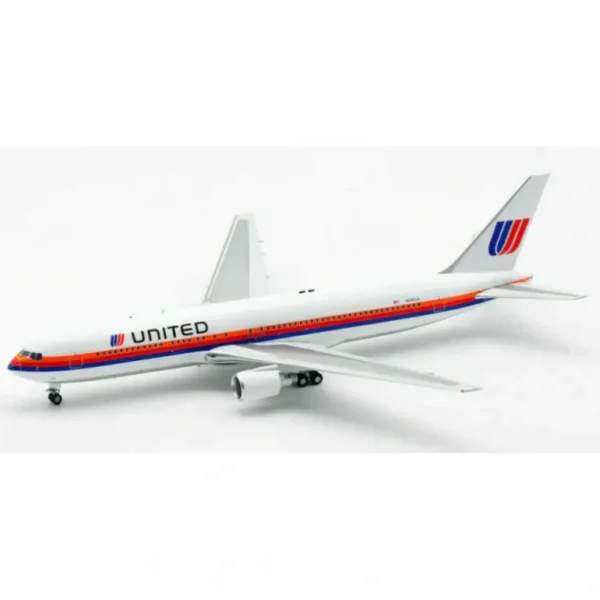 *InFlight IF765UA0122 1:200 United Airlines Boeing 767-300 - Miniature Marvels: Airplane Models & Painted Dice* Airplane Model