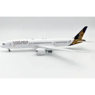 InFlight200 IF789UK1123 Vistara Boeing 787-9 Dreamliner VT-TSQ - Miniature Marvels: Airplane Models & Painted Dice* Airplane Model